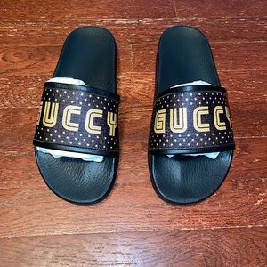 Gucci “Guccy” Sega Pursuit Slides Mens Size 8 || RARE DISCONTINUED MODEL